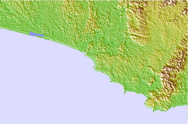 Surf spots located close to Axim