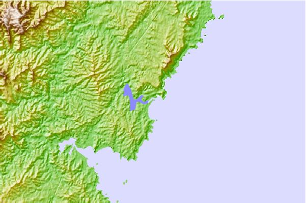 Surf spots located close to North Durras Reef