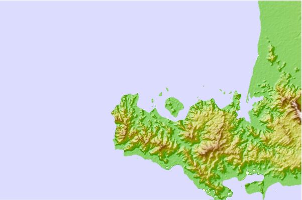 Surf spots located close to Safari Island