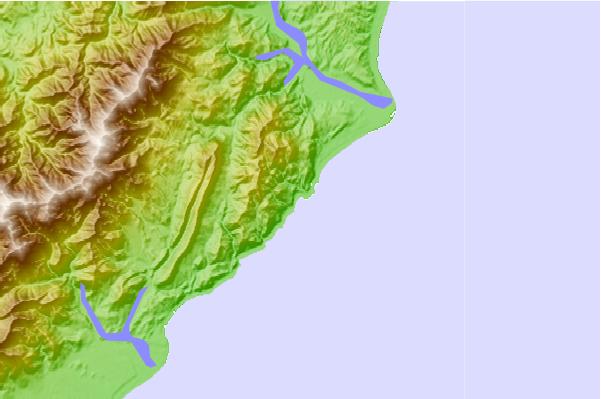 Surf spots located close to Waipapa Bay