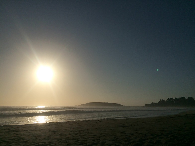 Puesta en Isla de los Pingüinos, Cachagua