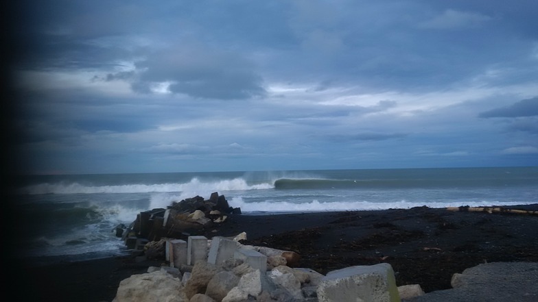 Haumo's lefty, Haumoana River Mouth