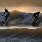 Unknown surfers, Llangennith