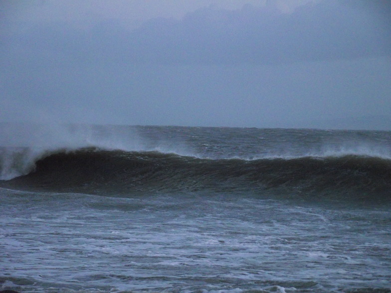 Great waves at Llantwit, Llantwit Major