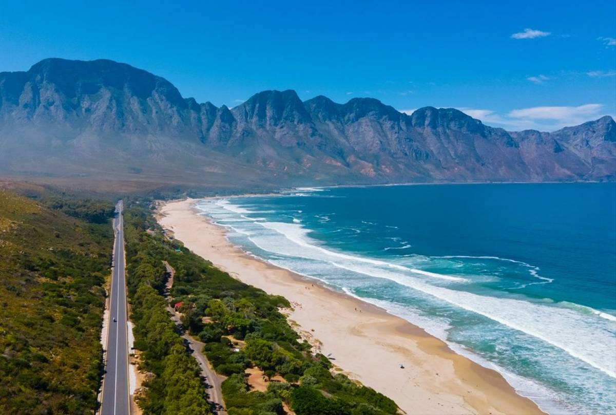 5 Iconic Surf Road Trips