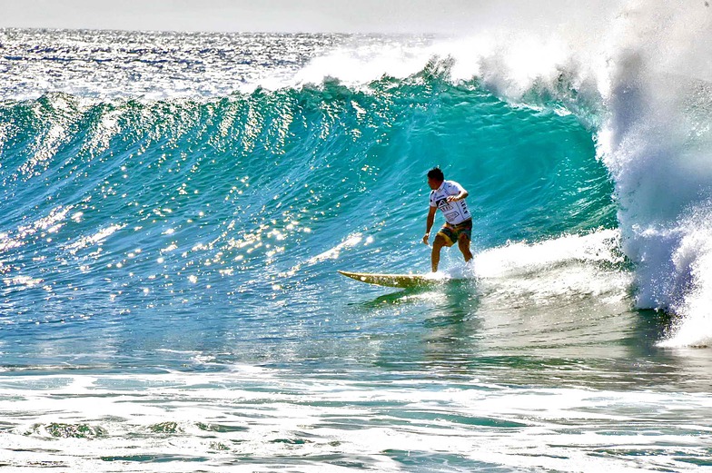 Carola surf break