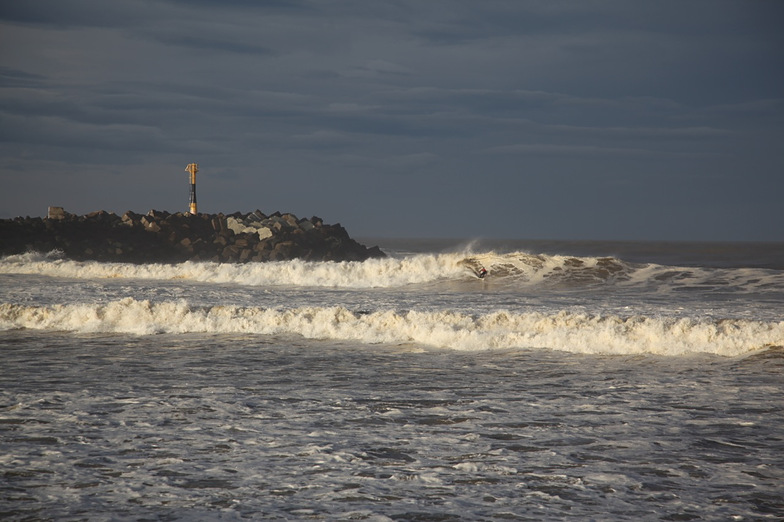 Lone Surfer's only wave, Anglet - La Barre