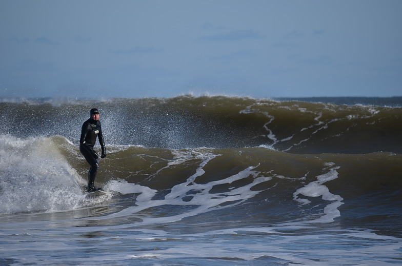 Winter Swell in Cow Bay