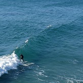 Small left at mid-tide, Fletchers Beach