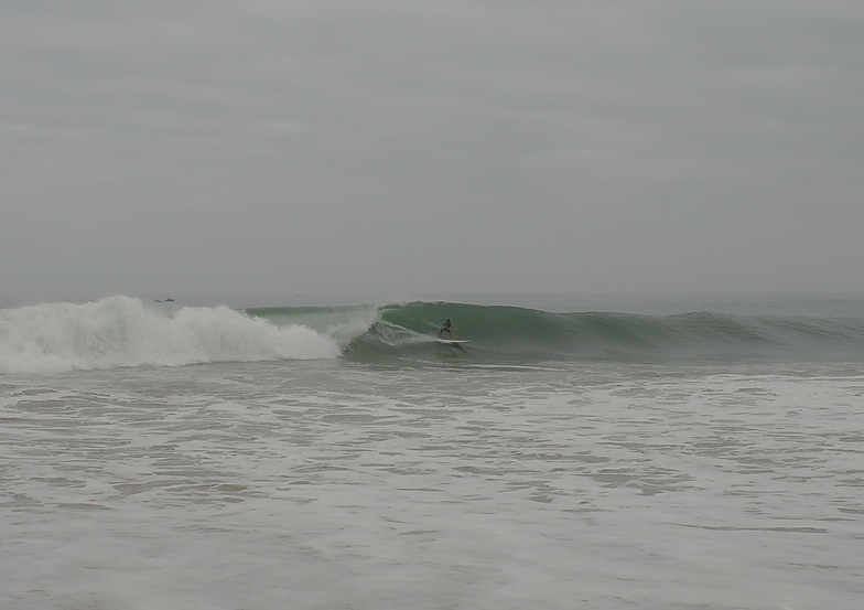 Buraco surf break