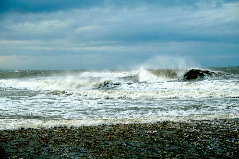 Onekaka surf break