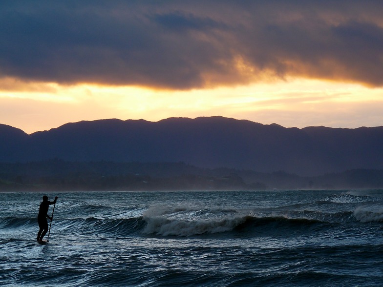 Patons Rock surf break