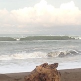 Frente al Bohio (3/8/14) aprox. 3-3.5 ft, Playa Jaco