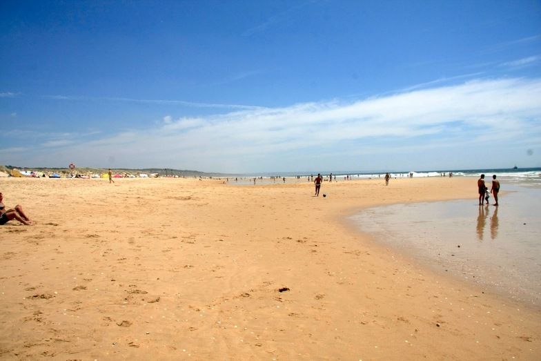 Praia do Castello surf break