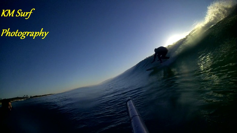 BOTTOM TURN, Main Beach - North Stradbroke Island