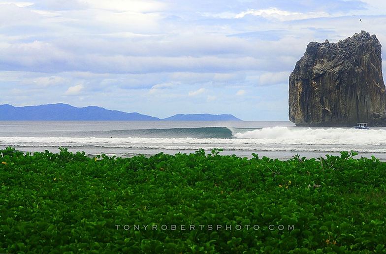 A Real Surf Vacation, Roca Bruja - Witch's Rock