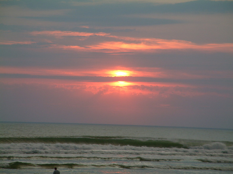 Sunset Surfing, Le Porge