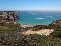 Sheltered, Beliche photo