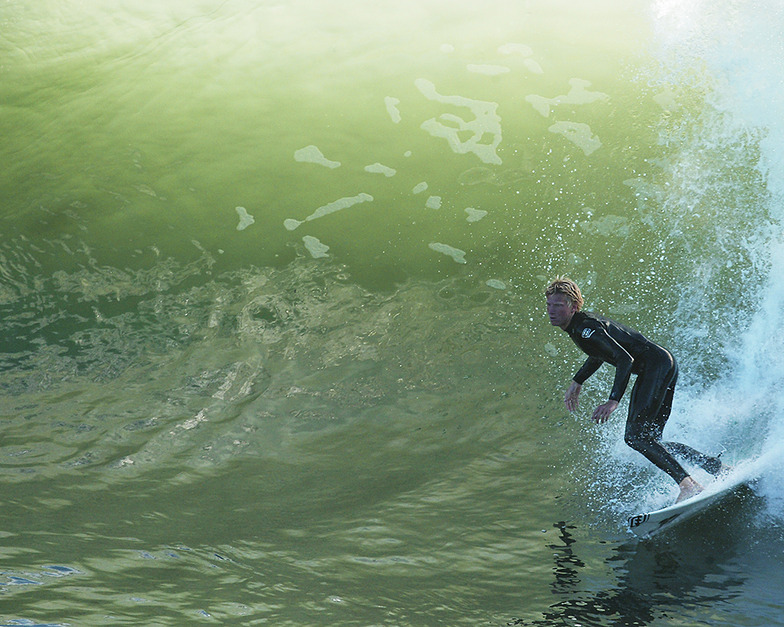 Steamer Lane-The Point surf break