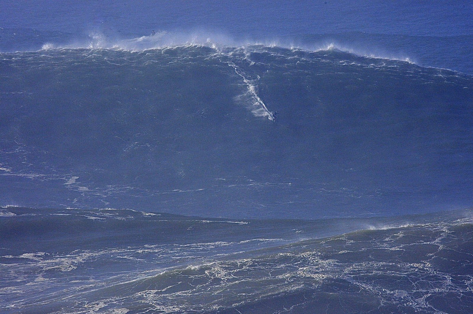 BIG WAVE, Nazare