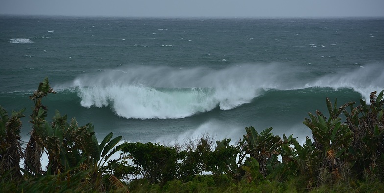 St Mikes surf break