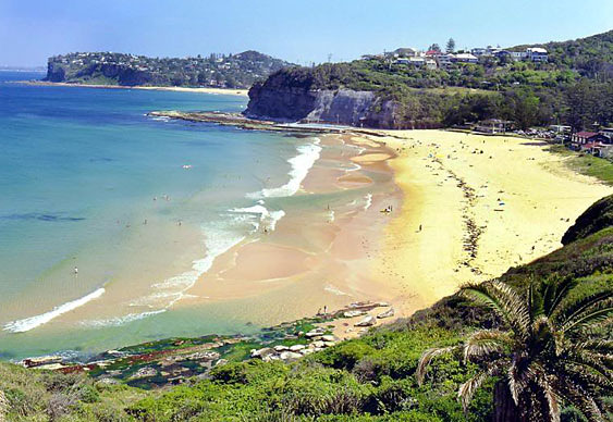 Bilgola Beach surf break