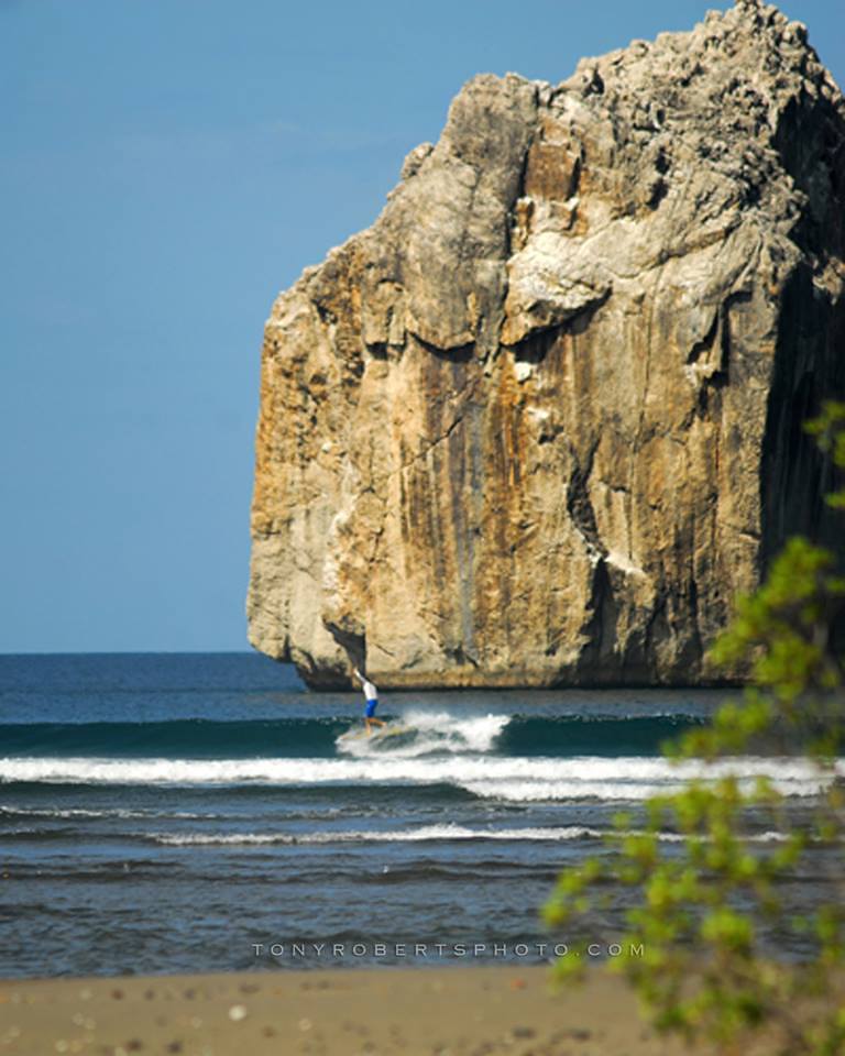 Cross Stepping, Playa Negra