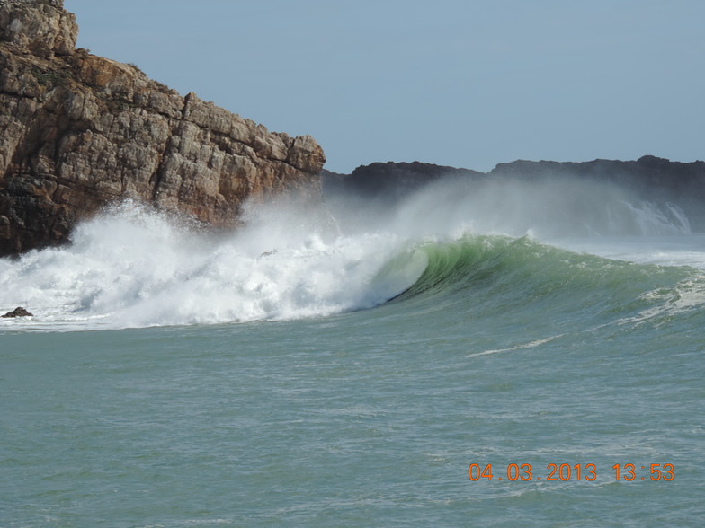 Ingrina surf break