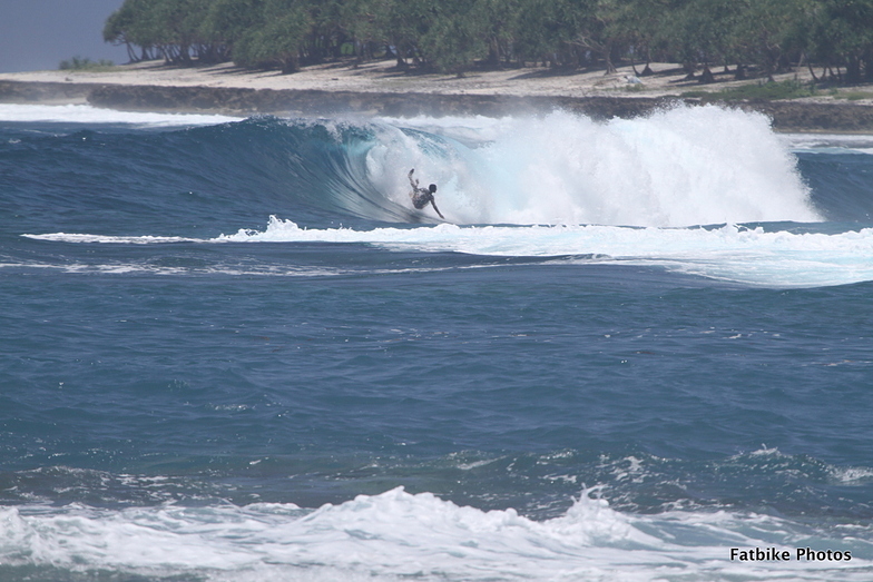 Pango Point surf break