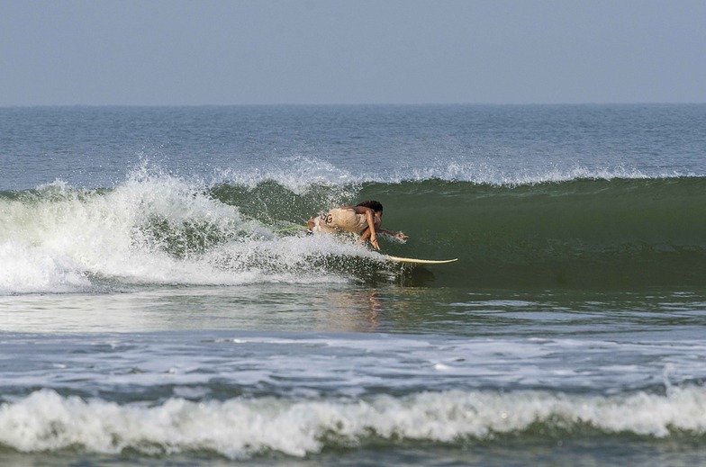 Arambol surf break