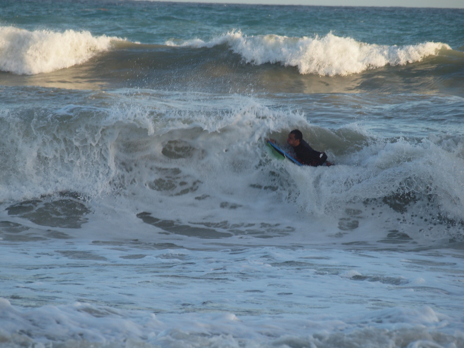 Cristian Hernández, Embassy Beach