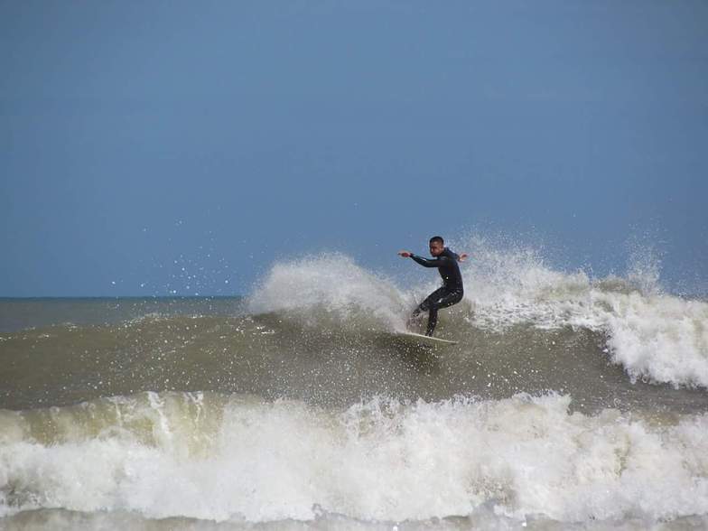 Espigon surf break