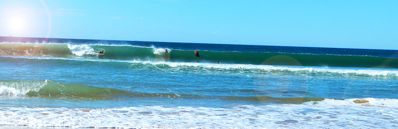 Thirroul surf break