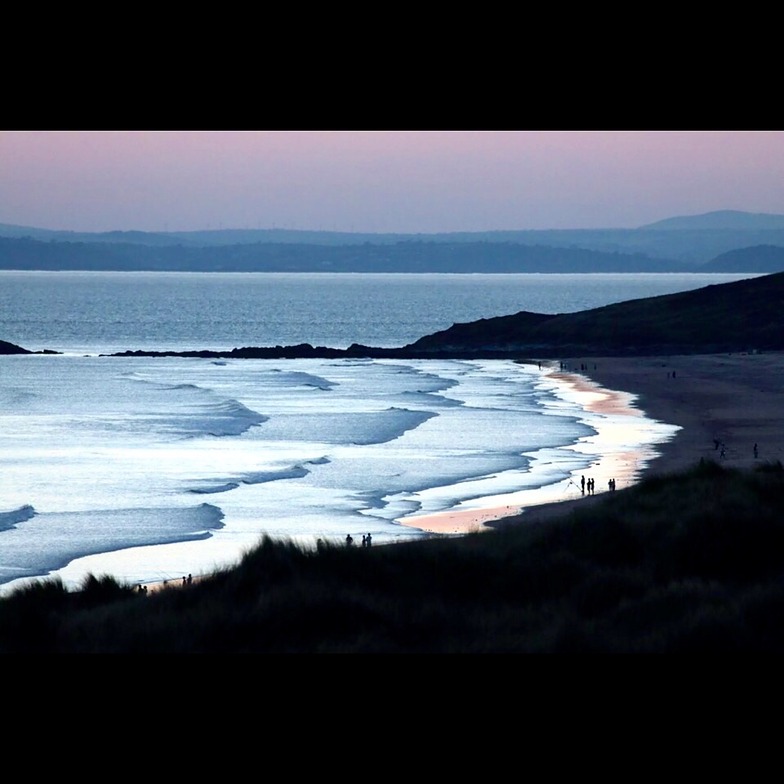 Three Peaks surf break