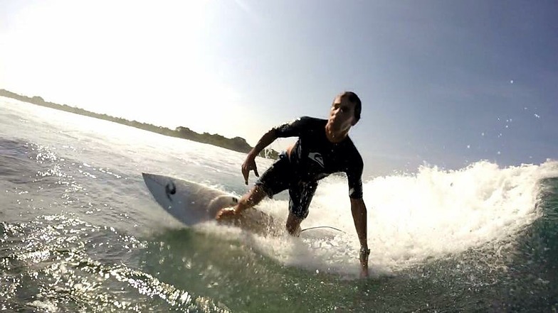 Colpipe surf break