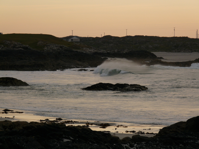 Doonloughan - Some wrap off a strong W swell.