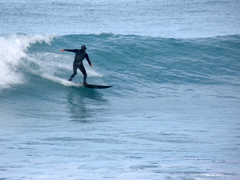 Small east swell, Meatworks