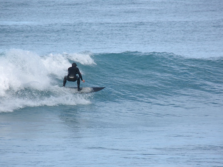 Small east swell, Meatworks