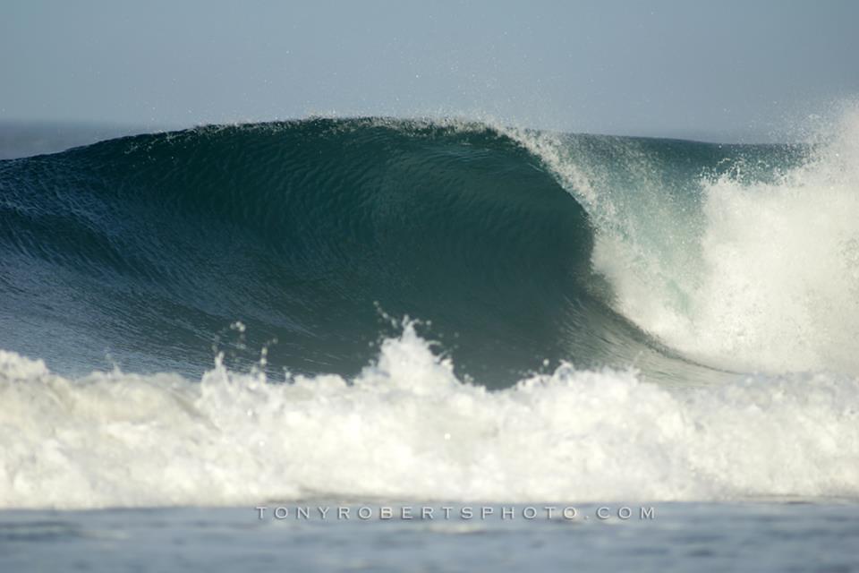 Average Wave, Playa Negra
