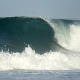 Average Wave, Playa Negra