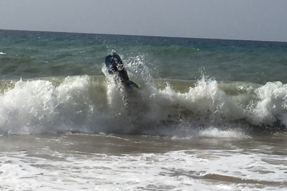 Cristian Hernández, Embassy Beach