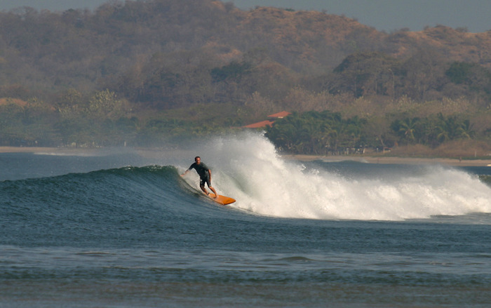 El Estero surf break