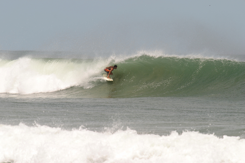 Playa Langosta, Tamarindo