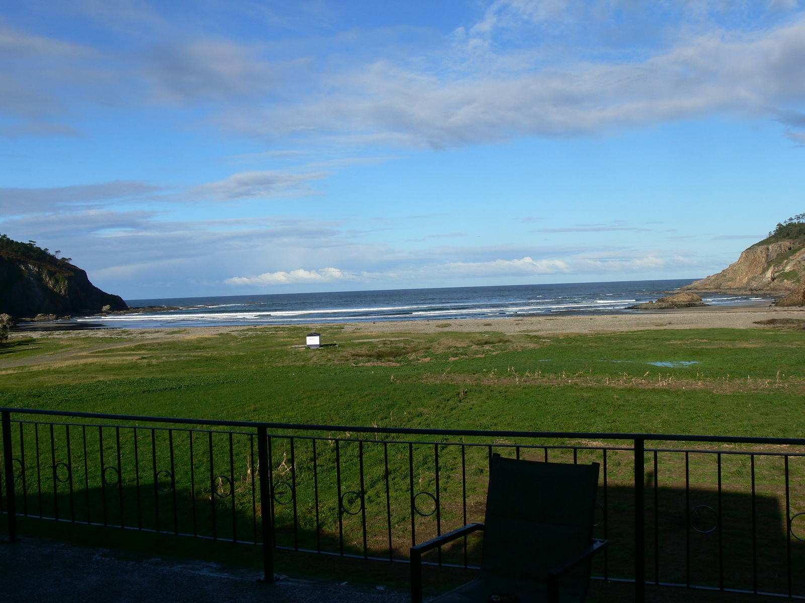 Waiting for the best waves from the house at Playa de cueva