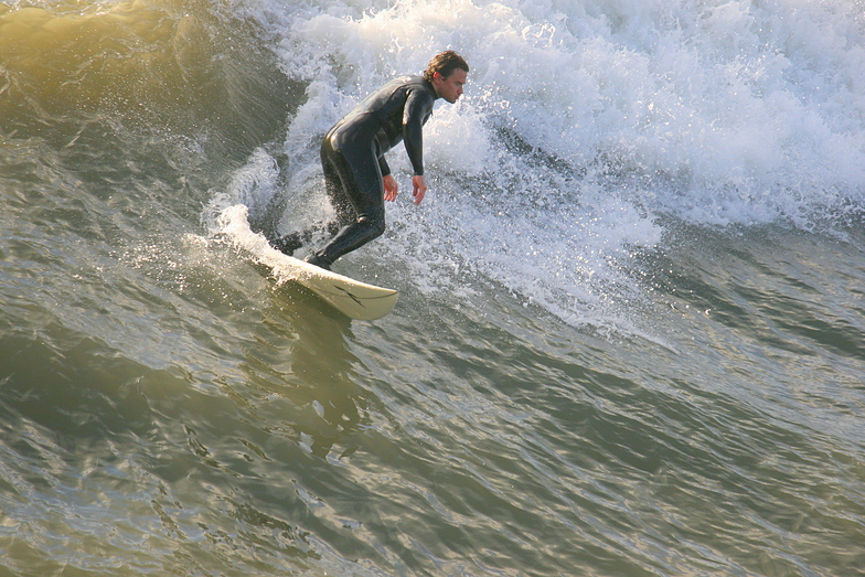 Bournemouth Pier surf break