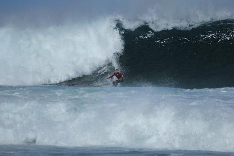 XSchiesaro. k Rod, Long Reef Bombie