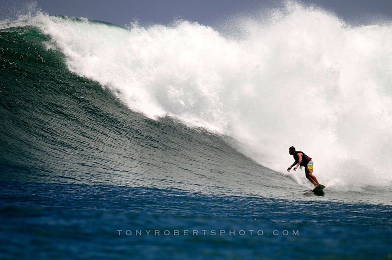 Charging, Playa Negra