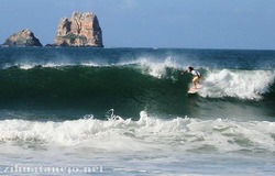 Karma Surf Competition, Ixtapa photo