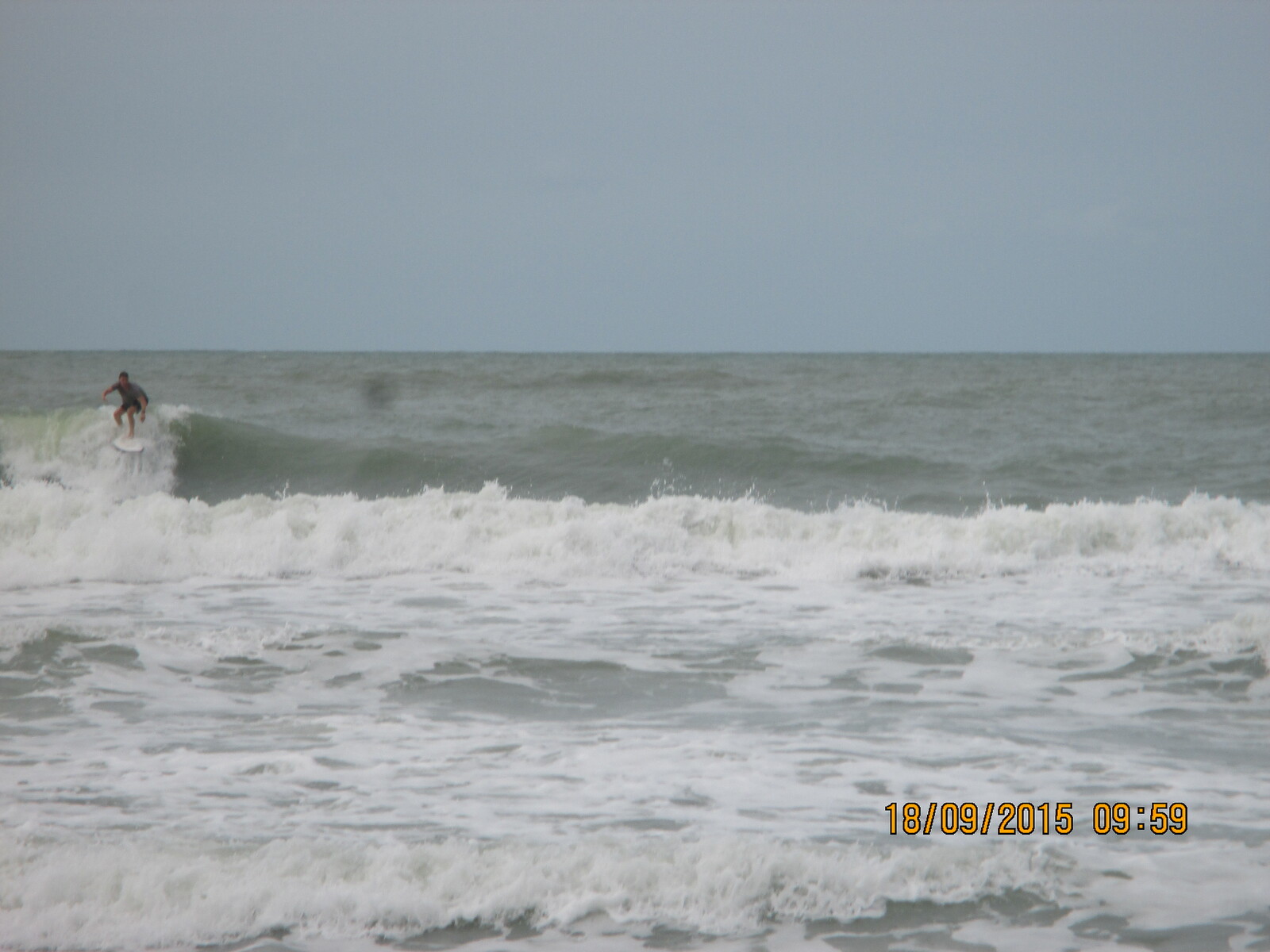 Rayong Surf Shop Surf School, Rayong Mae Ramphung Beach