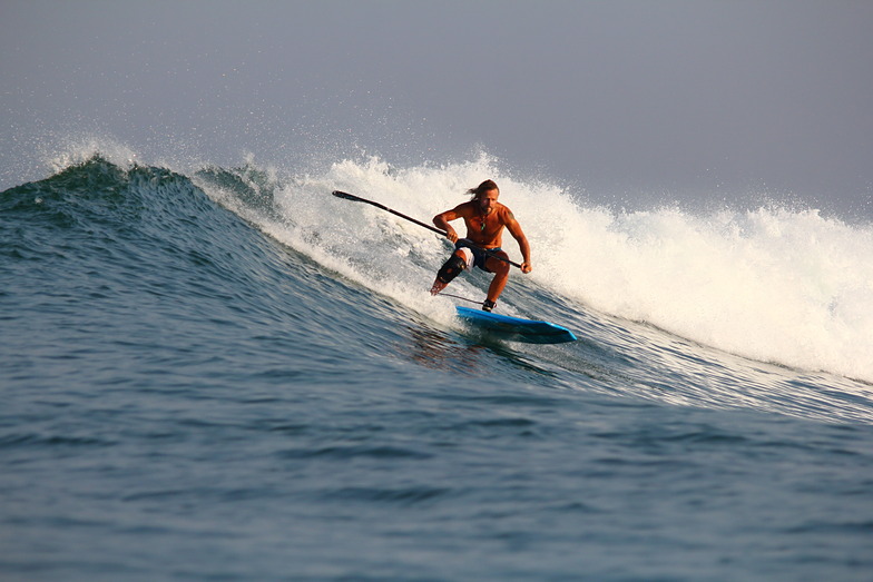 Guy Baker on 7ft SUP, Ekas-Inside